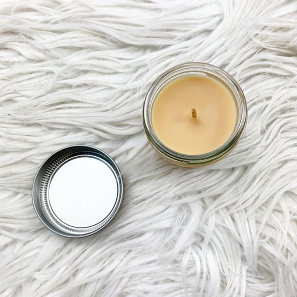 𝅺Bath & Body Works Mini Vanilla Chai Scented Mini Mason Jar Candle 1.3oz - Picture 4 of 4